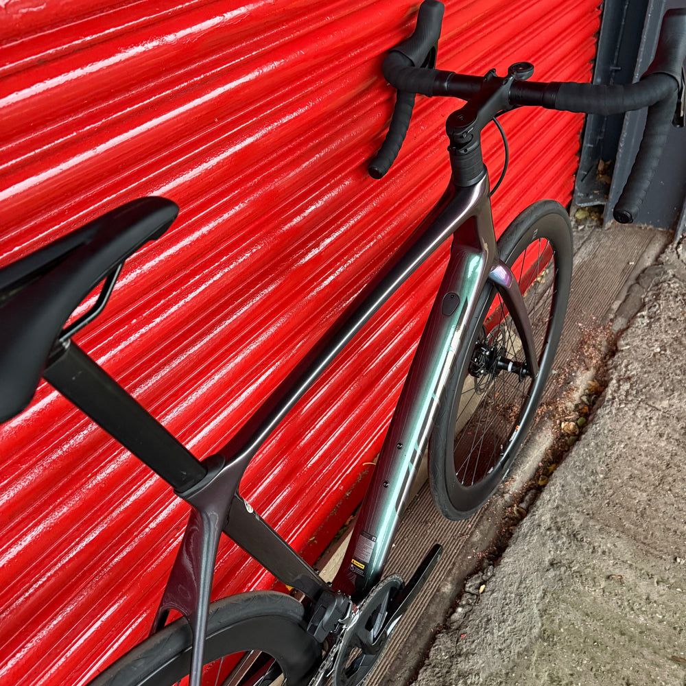 Giant TCR Advanced Pro SRAM Rival AXS Carbon Disc Road Bike - L 58cm — view 4