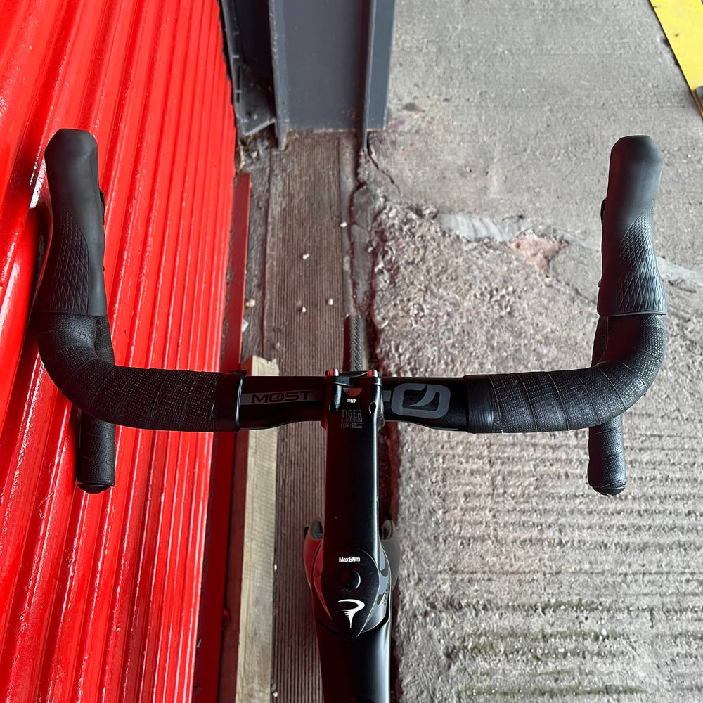 Pinarello Prince Ultegra Carbon Disc Road Bike - 60cm — view 16