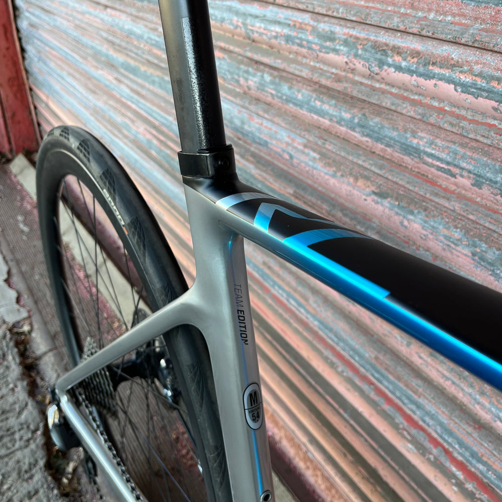 Scott Addict RC Ultimate Chaves Edition Ultegra Di2 Carbon Disc Road Bike - M 54cm — view 11