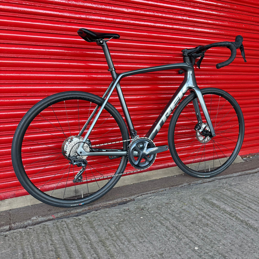 Trek Emonda SL Ultegra Carbon Disc Road Bike - 58cm — view 3