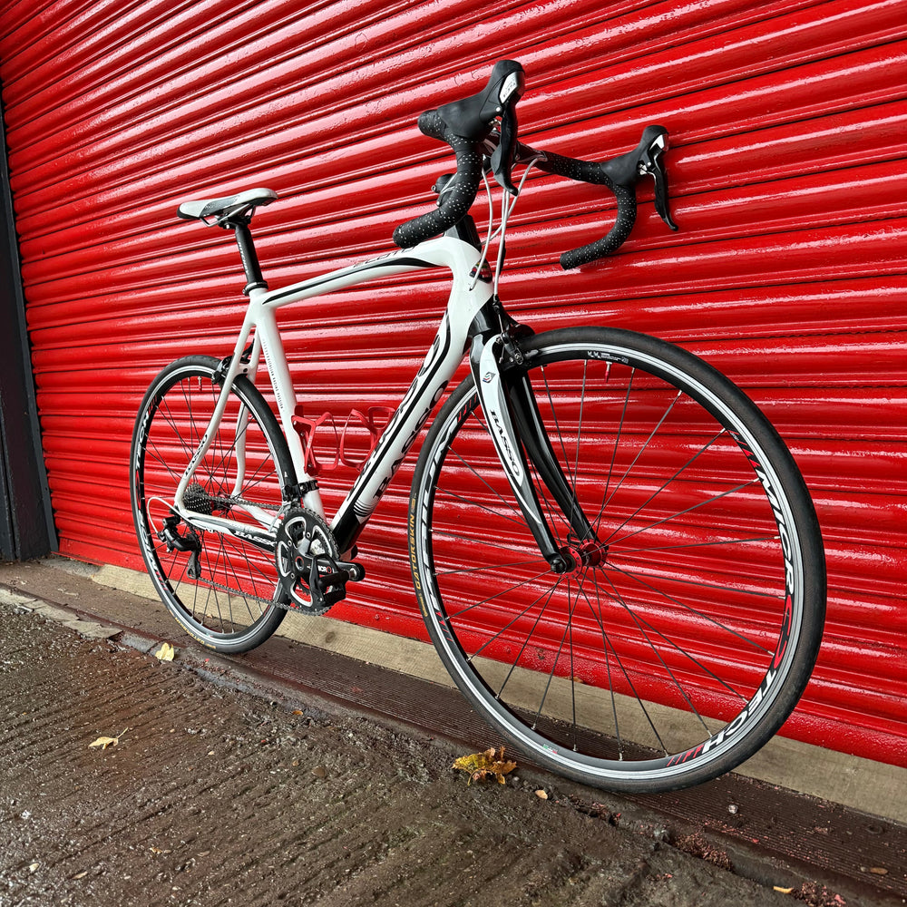 Basso Lotto Shimano 105 Carbon Road Bike - 58cm — view 2