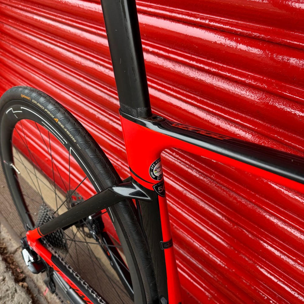 Specialized Venge Ultegra Di2 Carbon Disc Road Bike - 56cm — view 10