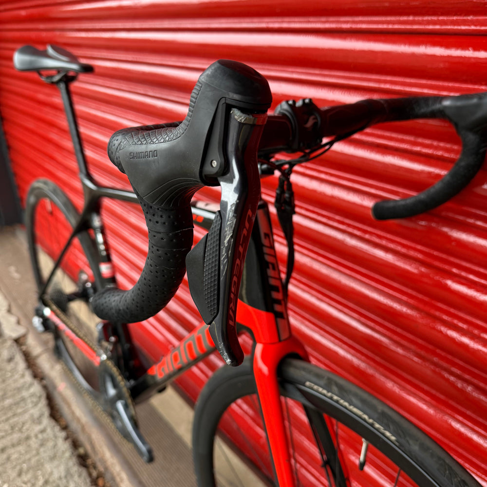 Giant TCR Advanced Pro Ultegra Di2 Carbon Disc Road Bike - ML 56cm — view 6