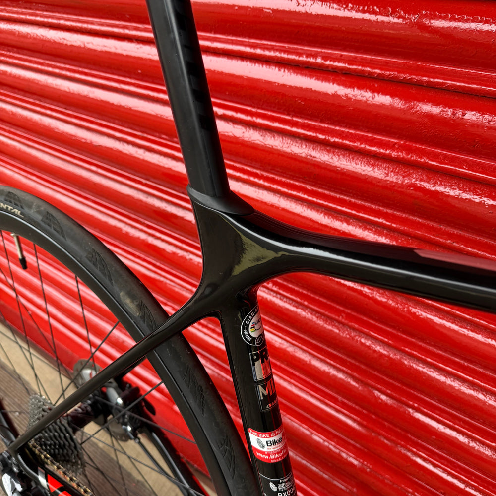 Giant TCR Advanced Pro Ultegra Di2 Carbon Disc Road Bike - ML 56cm — view 11