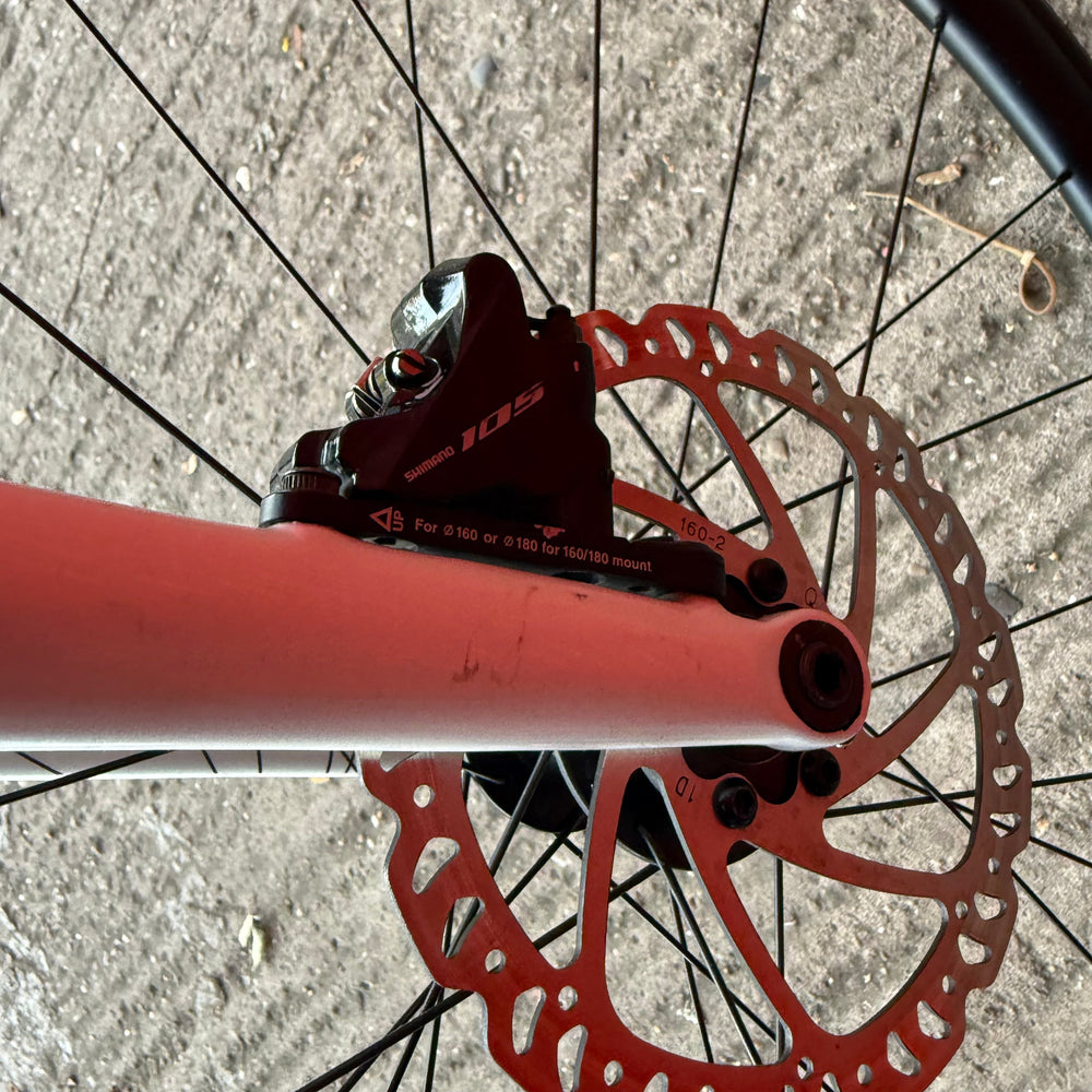 Lapierre Xelius SL 5.0 Shimano 105 Carbon Disc Road Bike - S 54cm — view 25