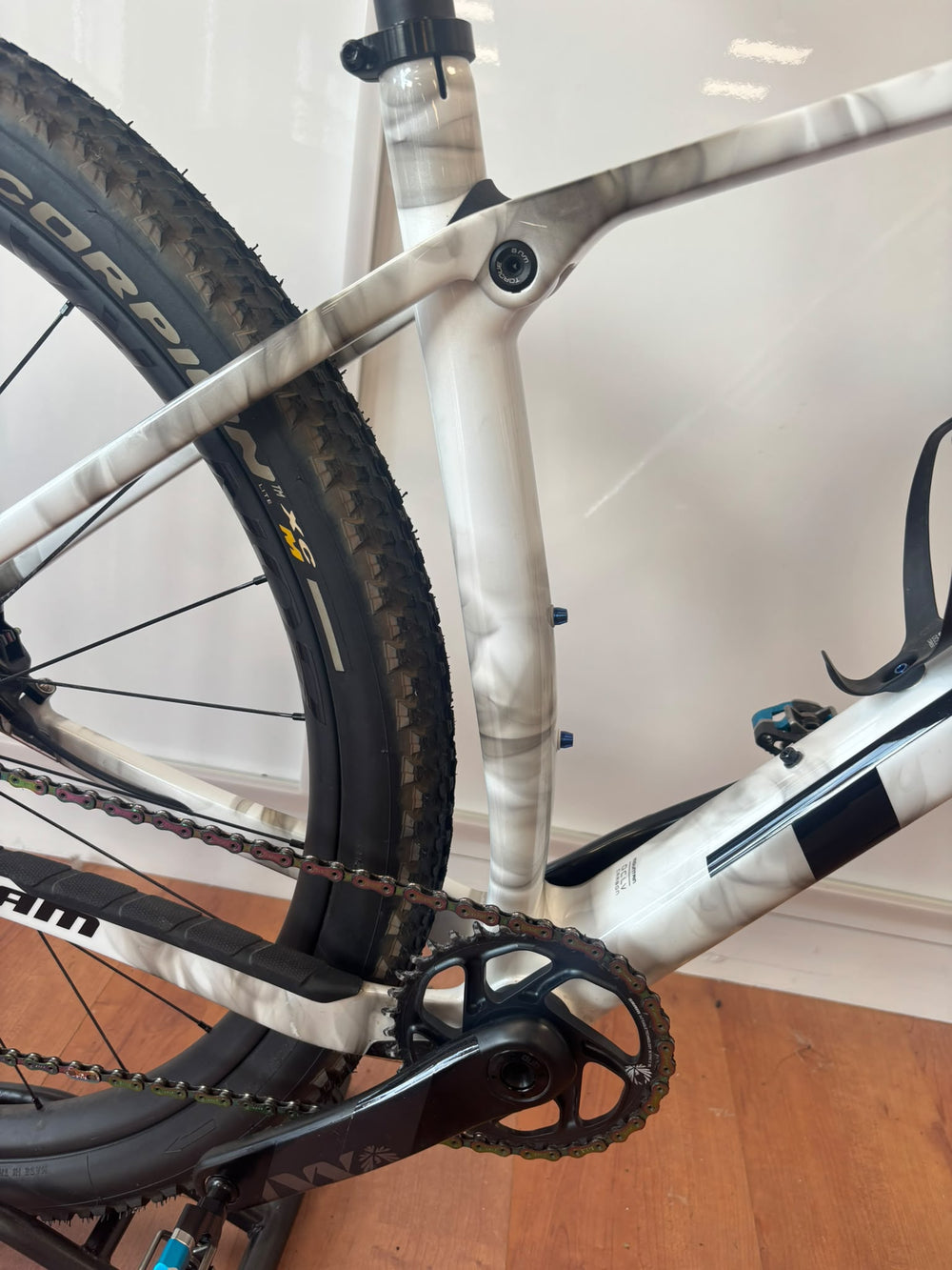 Trek Supercaliber SRAM AXS Carbon Full Suspension XC Mountain Bike - Medium — view 9