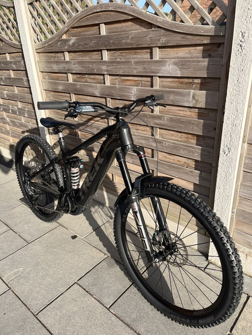 Trek Rail 9.8 (2024) Carbon Electric Mountain Bike – Large – Nearly New, Upgraded — view 11