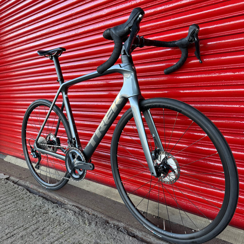 Trek Emonda SL Ultegra Carbon Disc Road Bike - 58cm — view 2