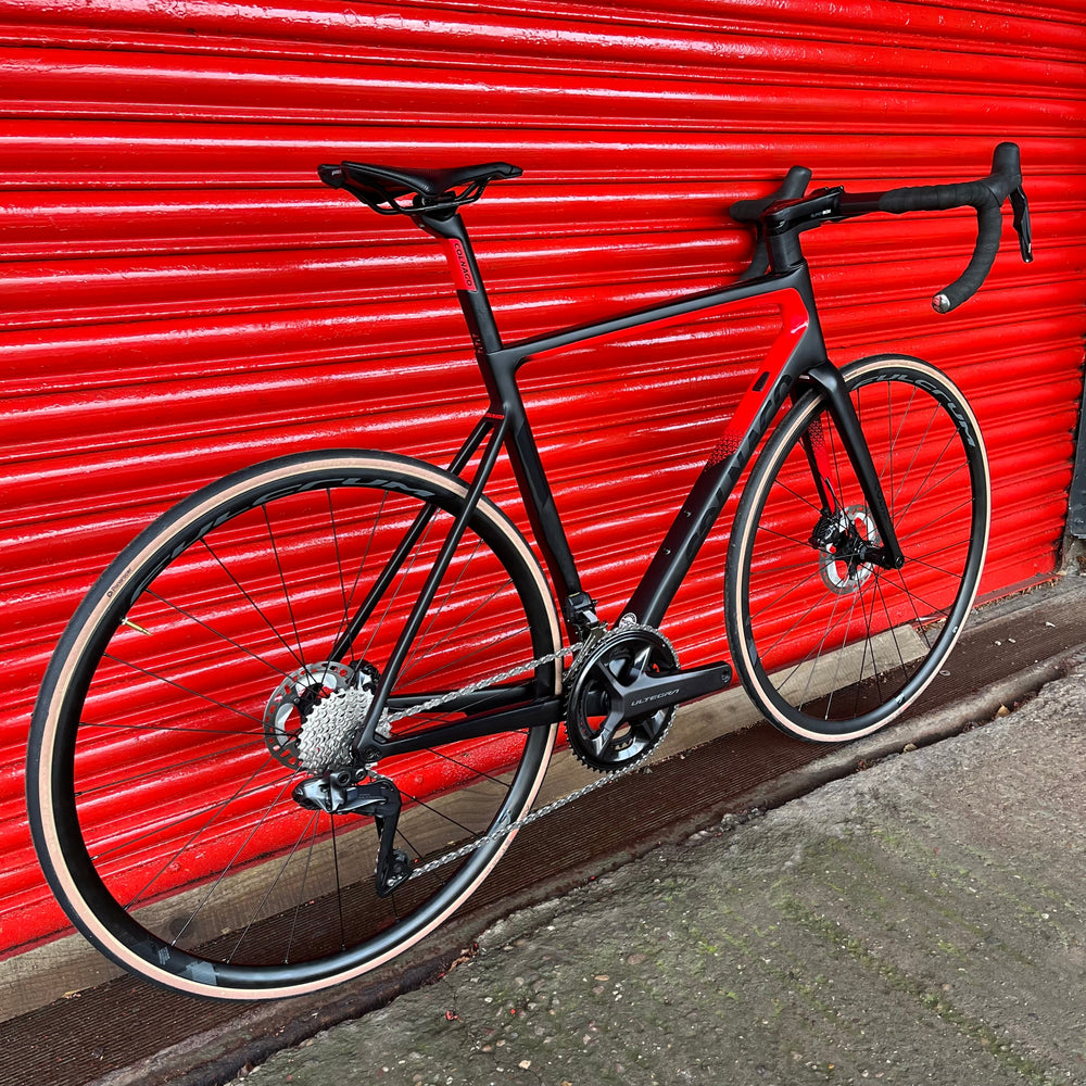 Colnago V3 Ultegra Di2 Carbon Disc Road Bike - 52s 56cm — view 3
