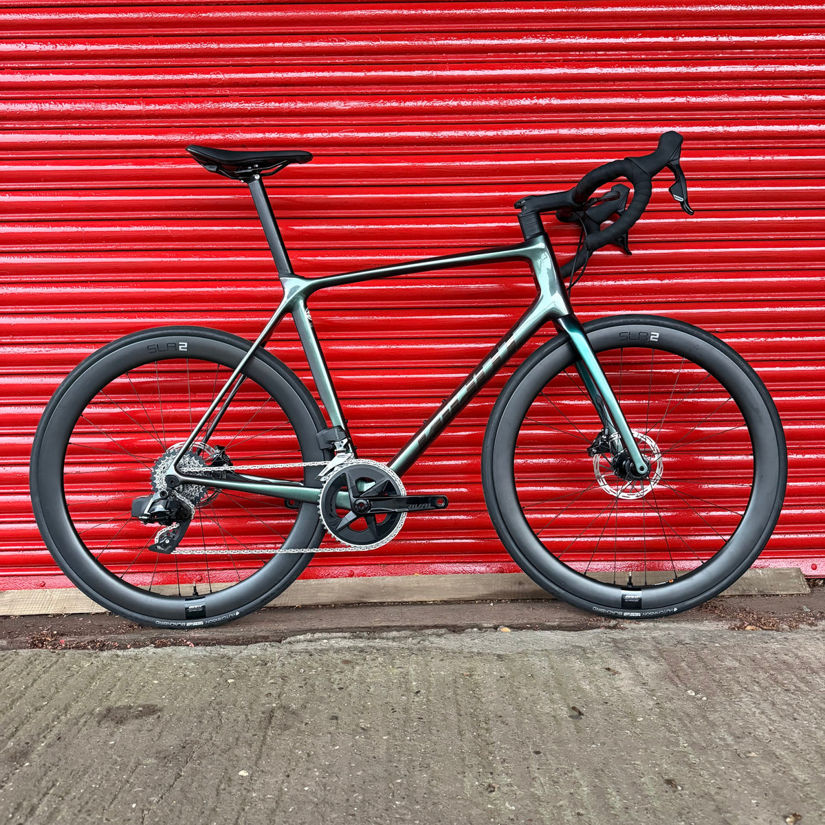 Giant TCR Advanced Pro SRAM Rival AXS Carbon Disc Road Bike - L 58cm