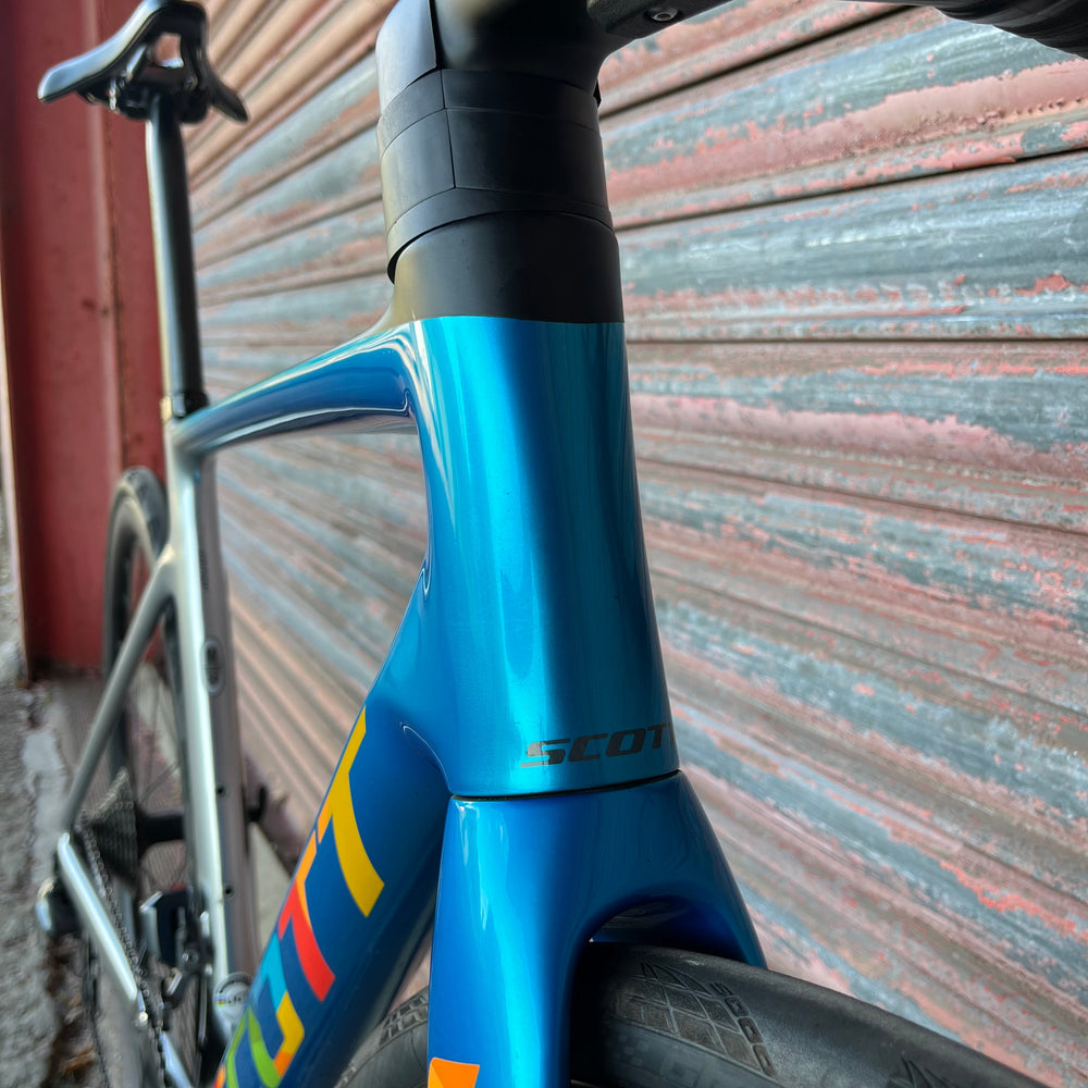 Scott Addict RC Ultimate Chaves Edition Ultegra Di2 Carbon Disc Road Bike - M 54cm — view 7