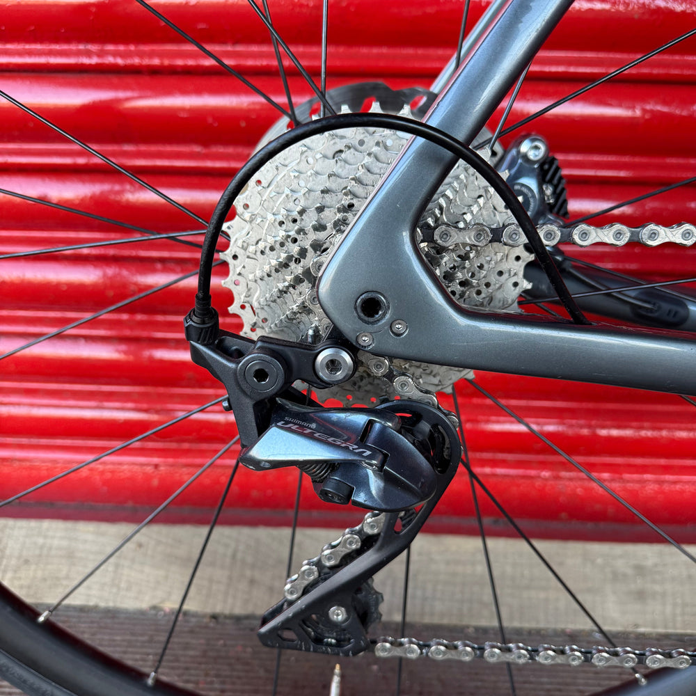 Trek Emonda SL Ultegra Carbon Disc Road Bike - 58cm — view 14