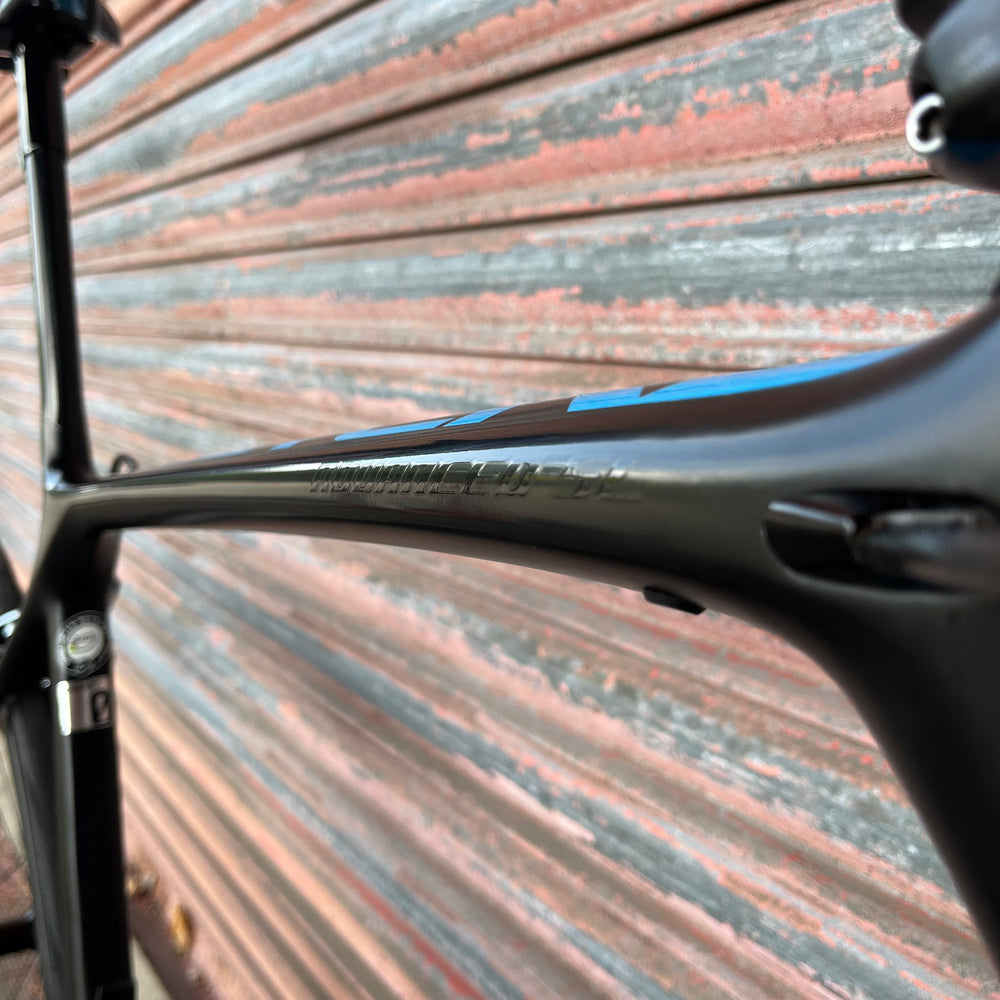 Giant TCR Advanced SL 0 SRAM eTap Carbon Road Bike - L 58cm — view 9