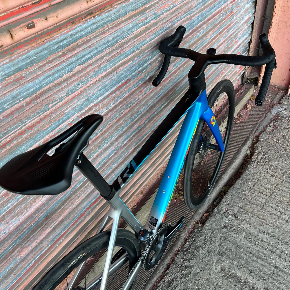 Scott Addict RC Ultimate Chaves Edition Ultegra Di2 Carbon Disc Road Bike - M 54cm — view 4