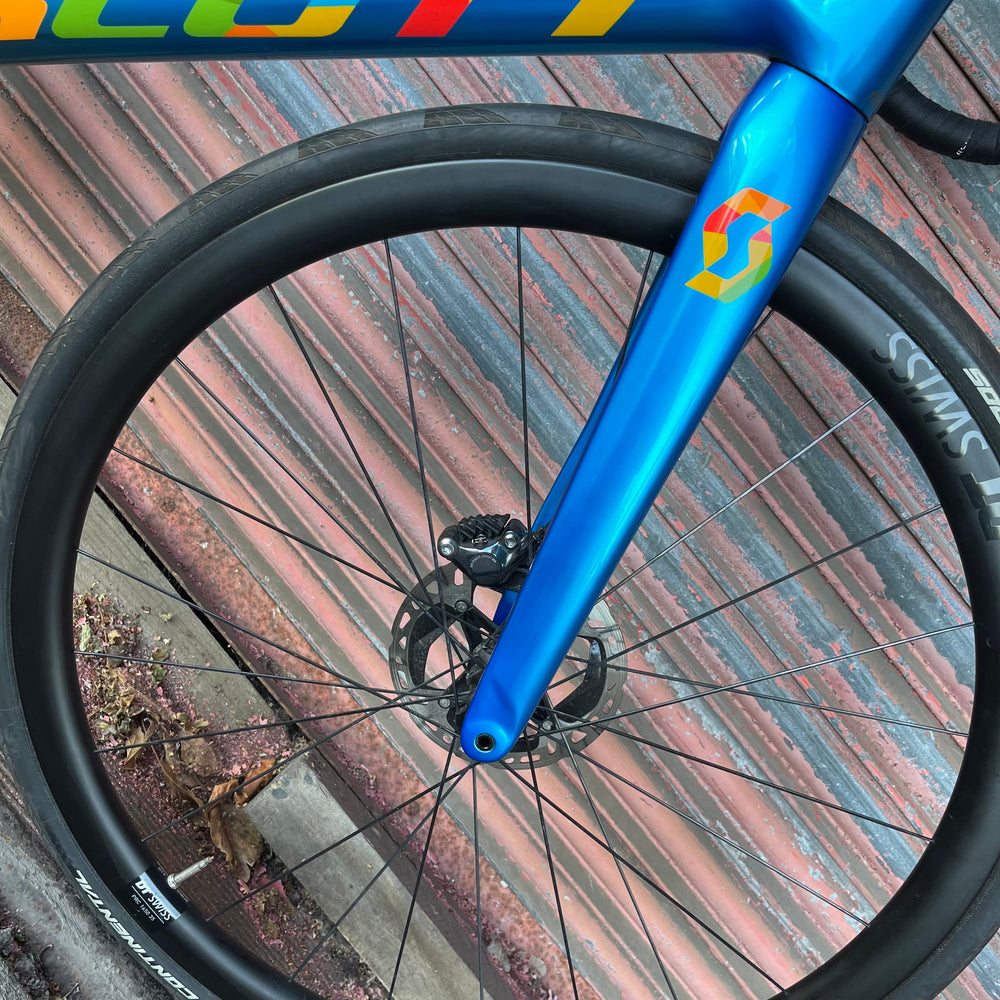 Scott Addict RC Ultimate Chaves Edition Ultegra Di2 Carbon Disc Road Bike - M 54cm — view 8