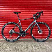 Bianchi Infinito 105 12 Speed Carbon Disc Road Bike - L 57cm — view 1
