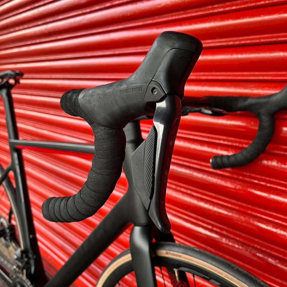 Colnago V3 Ultegra Di2 Carbon Disc Road Bike - 52s 56cm — view 5