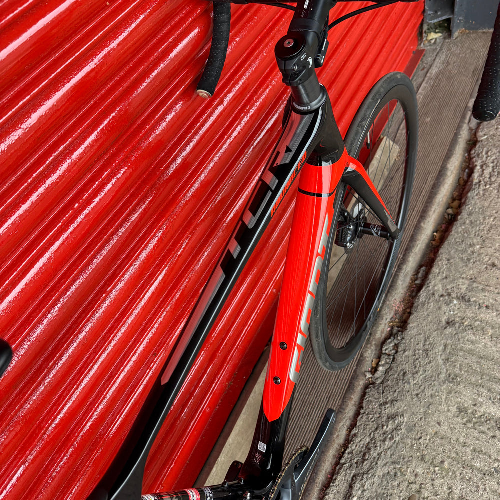 Giant TCR Advanced Pro Ultegra Di2 Carbon Disc Road Bike - ML 56cm — view 4