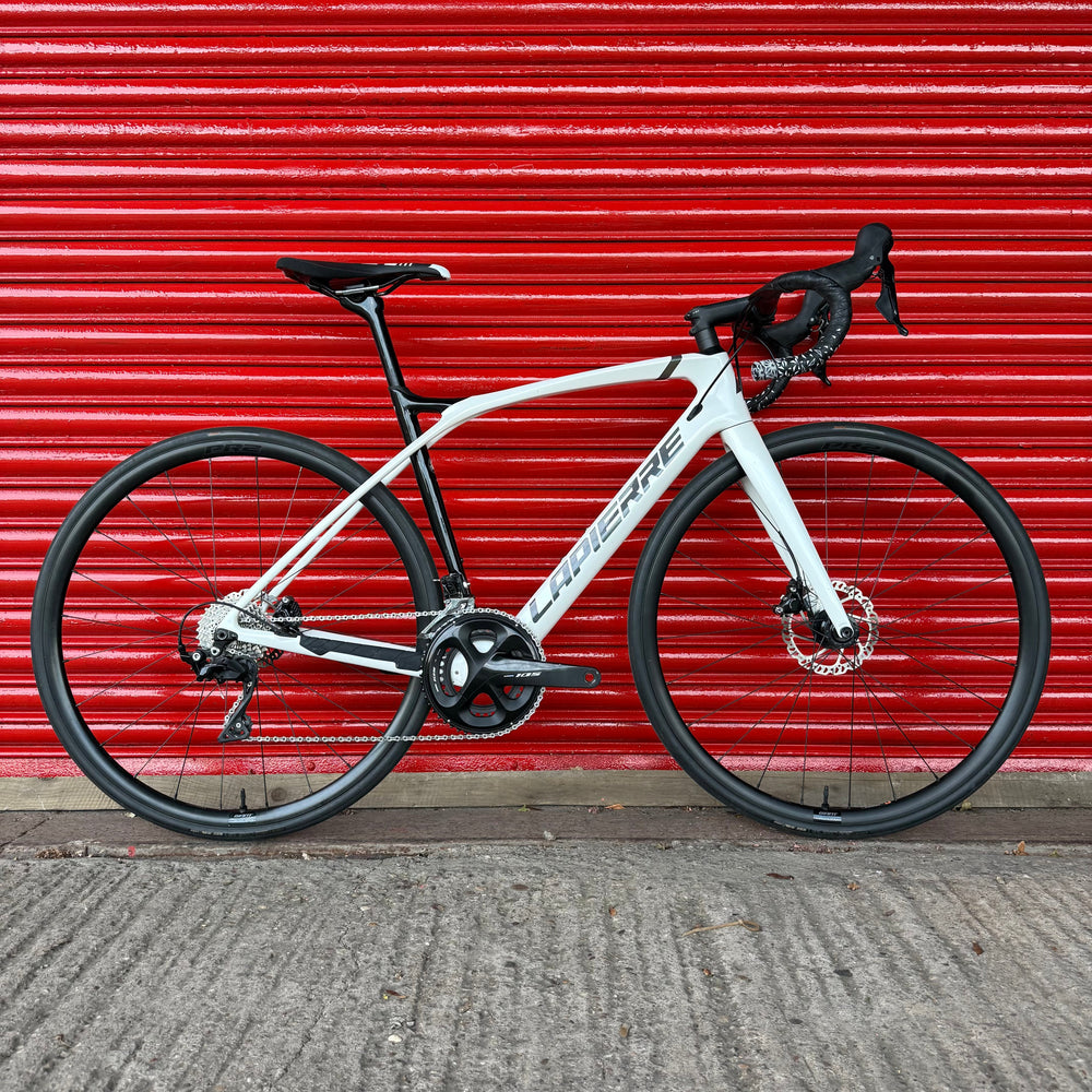 Lapierre Xelius SL 5.0 Shimano 105 Carbon Disc Road Bike - S 54cm — view 1
