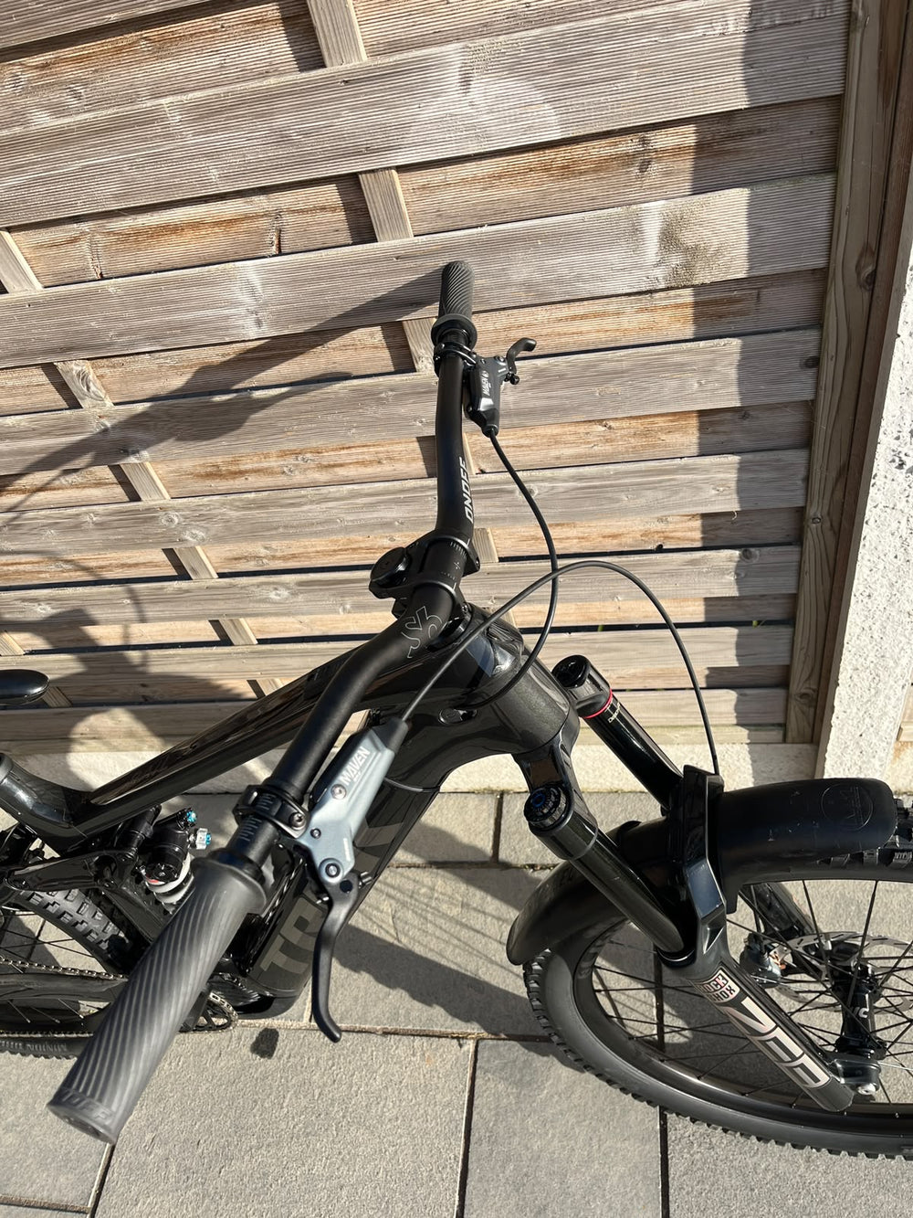 Trek Rail 9.8 (2024) Carbon Electric Mountain Bike – Large – Nearly New, Upgraded — view 12