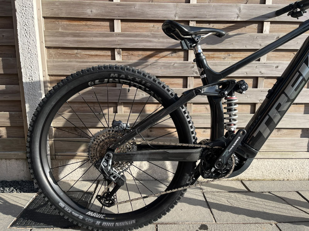 Trek Rail 9.8 (2024) Carbon Electric Mountain Bike – Large – Nearly New, Upgraded — view 5